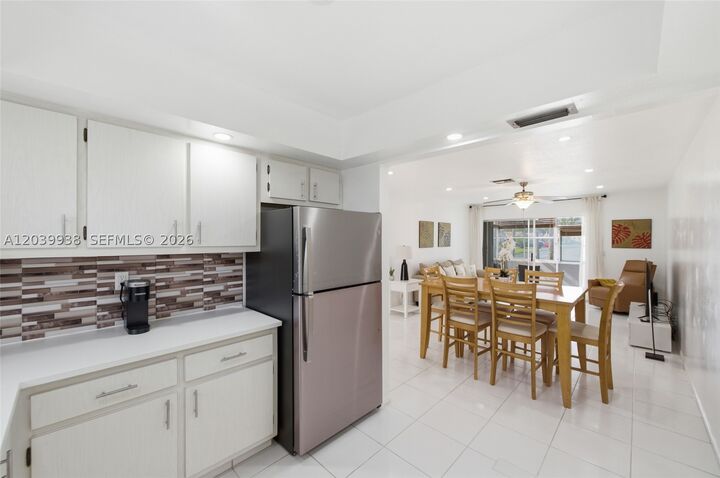 Property Photo: 2894 E Crosley Dr E D FL 33415