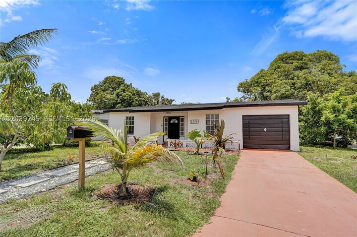 Property Photo: 6280 SW 8th Pl FL 33068