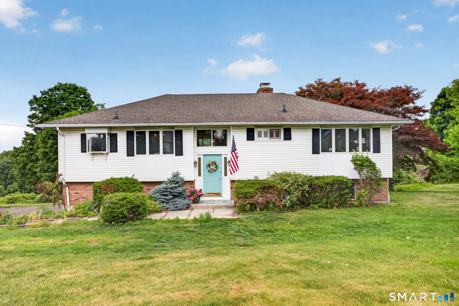 Property Photo:  14 Whippoorwill Hill Road  CT 06470 