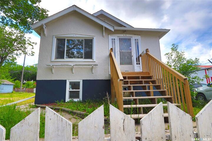 1824 Winnipeg Street A&B — photo 1