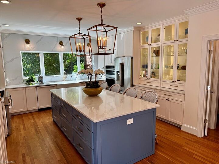 Property Photo: 807 Blanton Place NC 27408