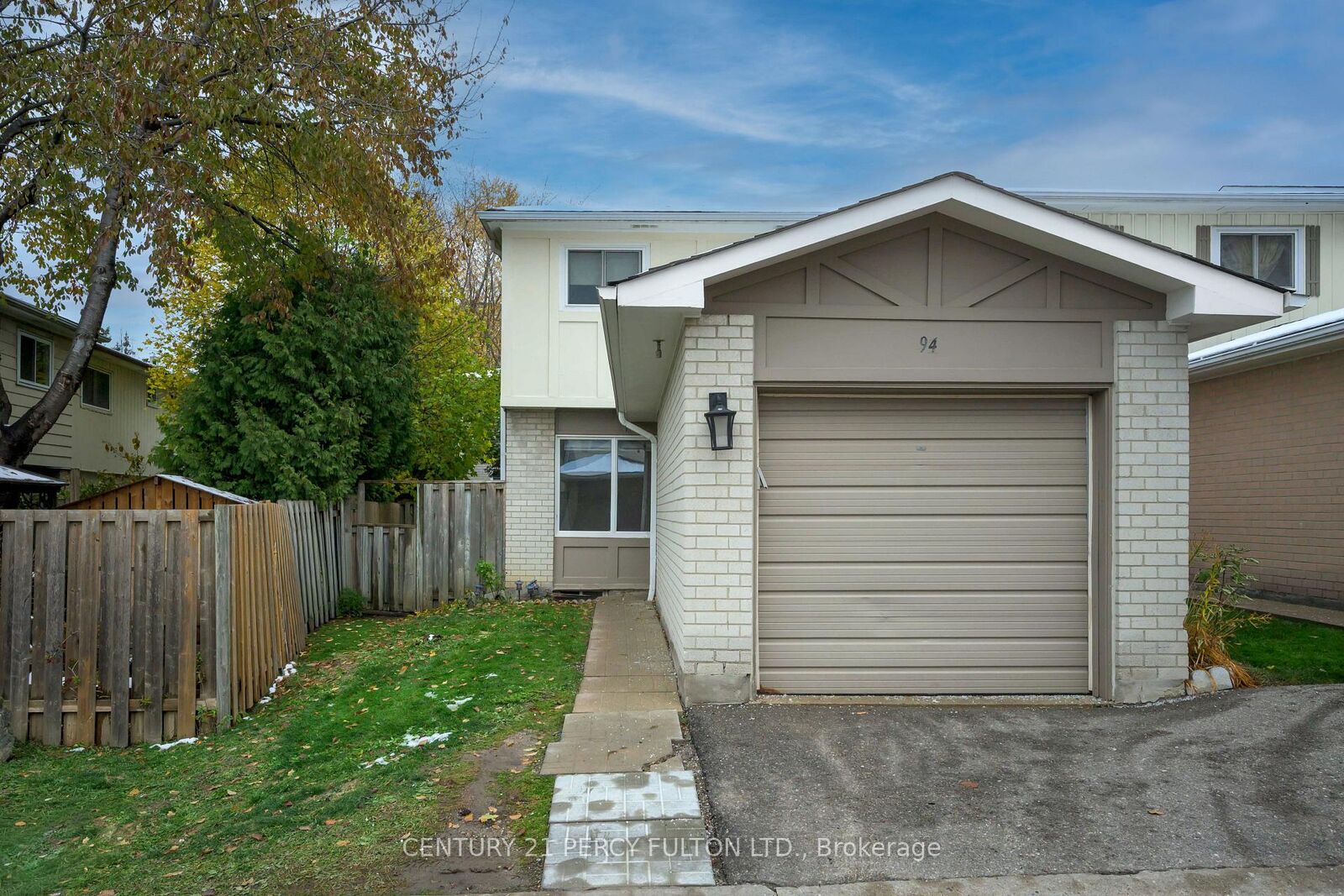 Property Photo: 94 Plum Tree Way ON M2R 3J2