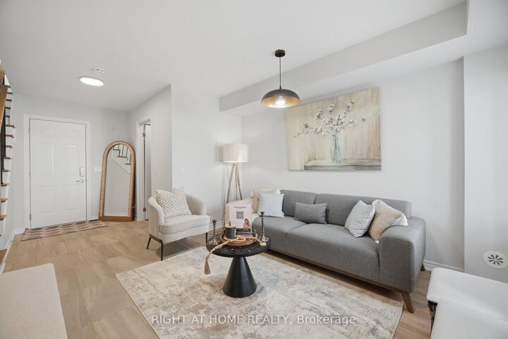 Property Photo: 348 Wheat Boom Drive 6 ON L6H 3V6