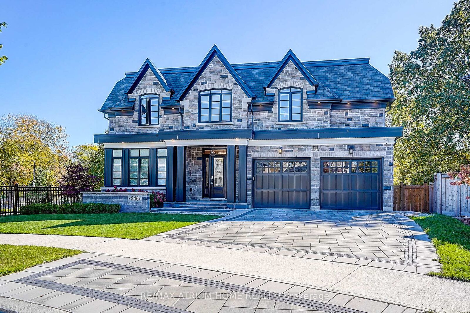 Property Photo: 246 Nyla Court ON L6L 0G8