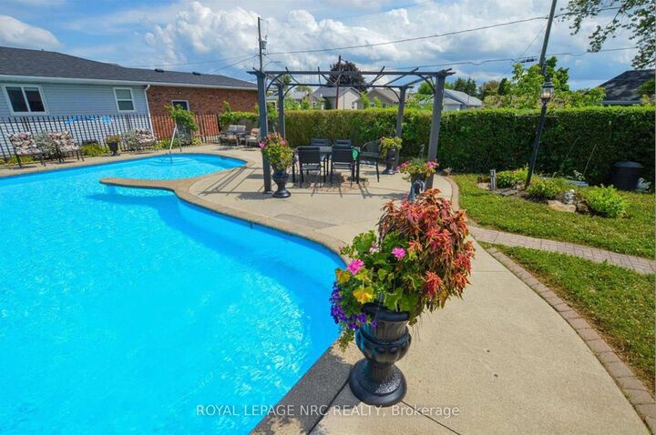 Property Photo: 68 Pine Street S ON L2V 3L4