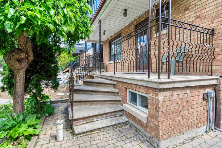 Property Photo: 49 Montcalm Avenue ON M6E 4N8