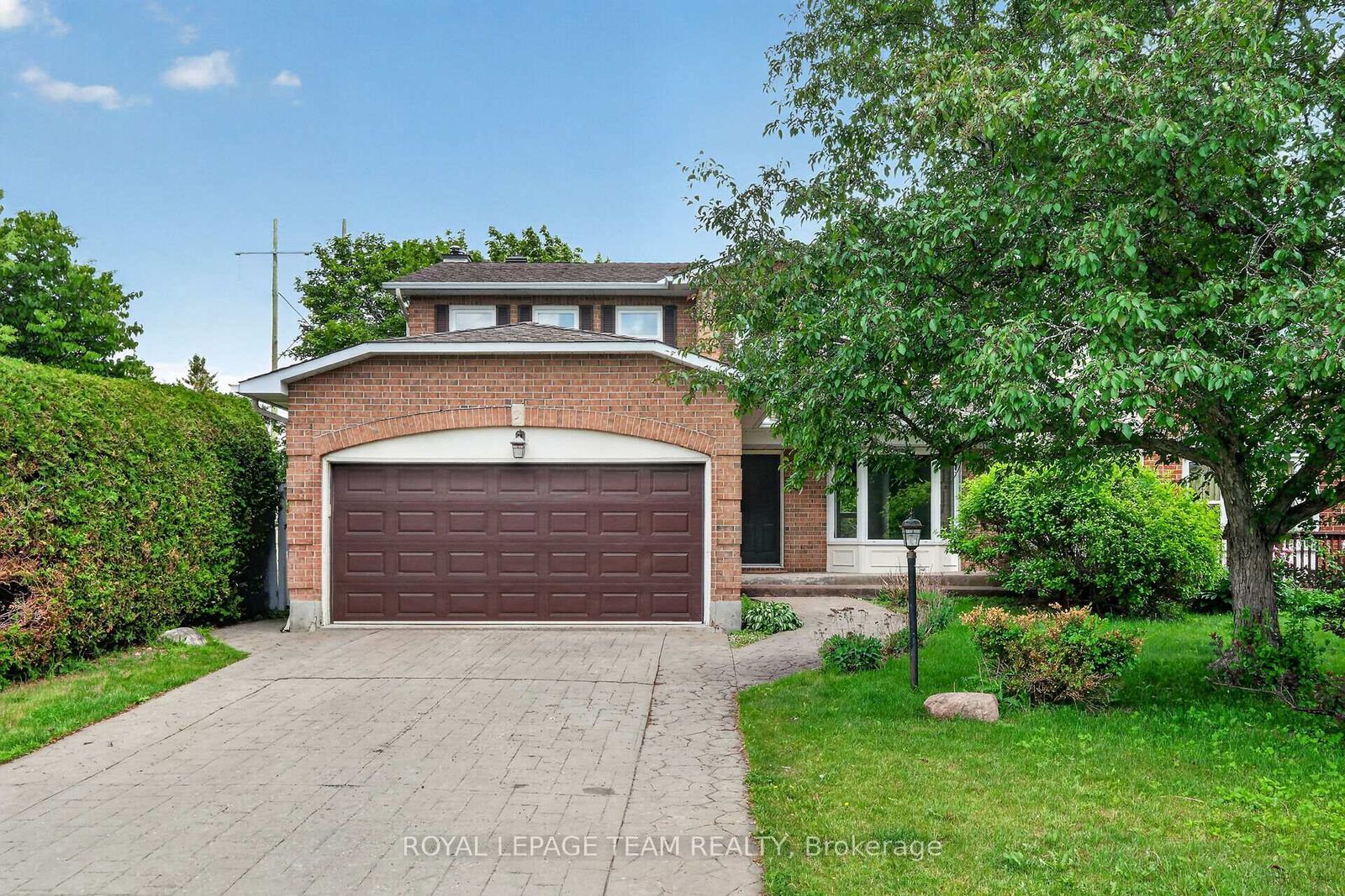 Property Photo: 6 Shetland Way ON K2M 1P5