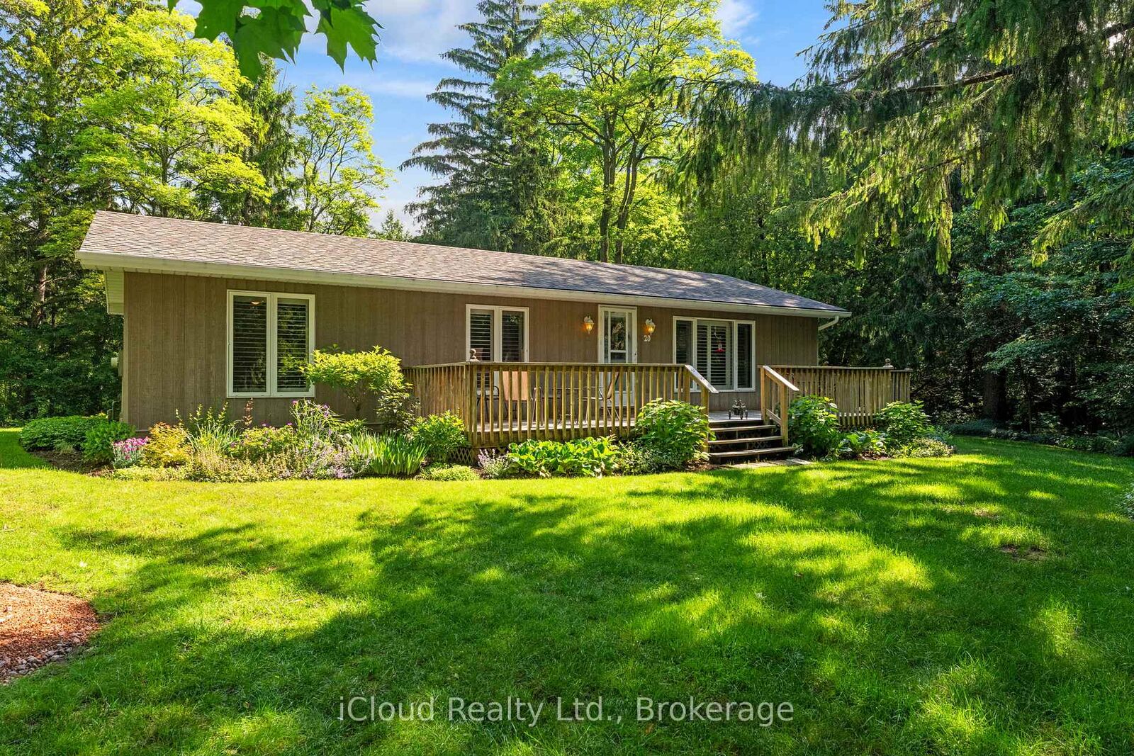 Property Photo: 20 Mactavesh Crescent ON N0M 1G0