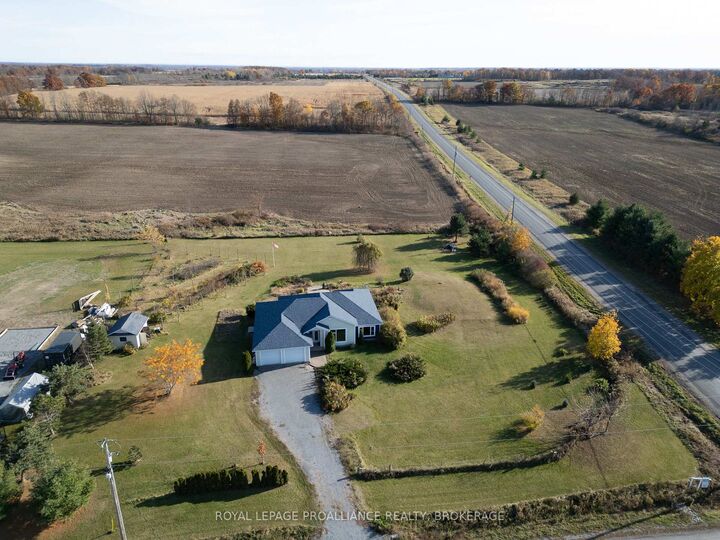 10 North Shore Road — photo 1