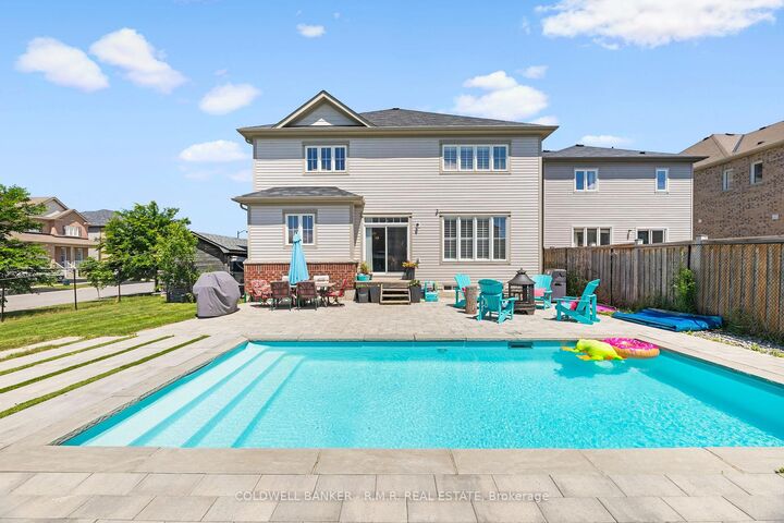 Photo de la propriété:  3 Don Hadden Crescent  ON L0C 1H0 