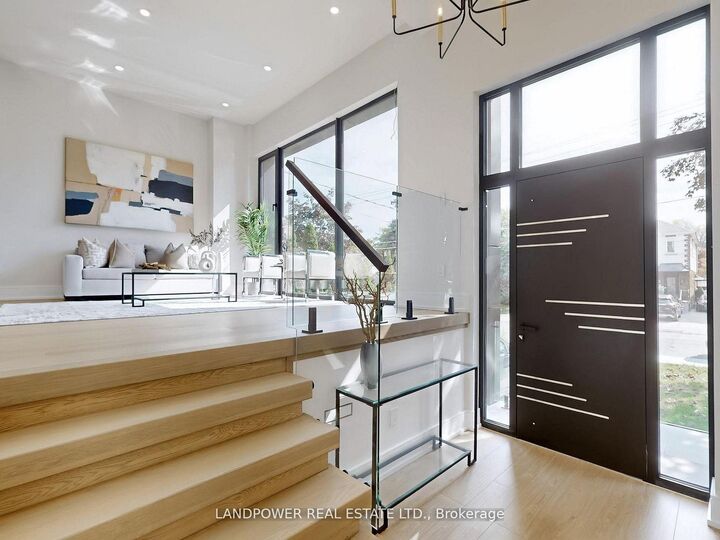 Property Photo:  214 Brooke Avenue  ON M5M 2K6 