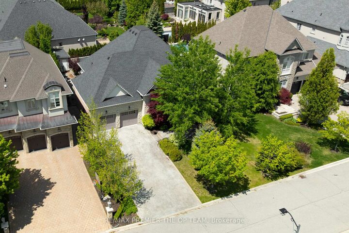 Property Photo: 56 Park Ridge Drive ON L0J 1C0