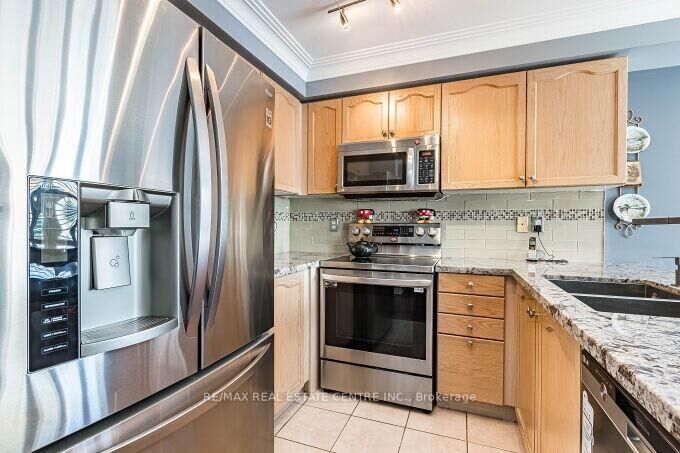 Property Photo: 4782 James Austin Drive ON L4Z 4H3
