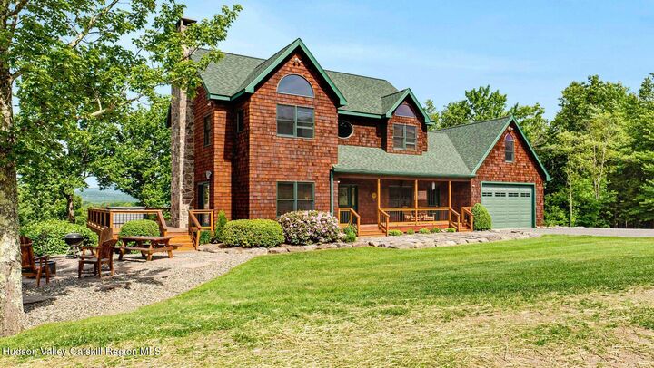 Property Photo:  33 Elm Ridge Road  NY 12496 