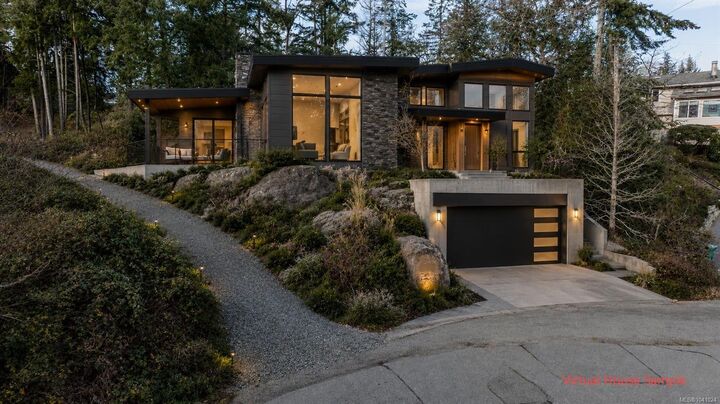 Property Photo: 3145 Marion Way BC V9T 3Z8