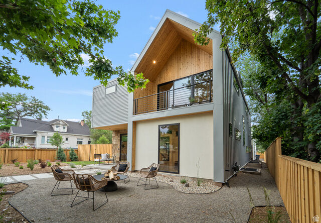 Property Photo: 958 S Lincoln St E 1 UT 84105