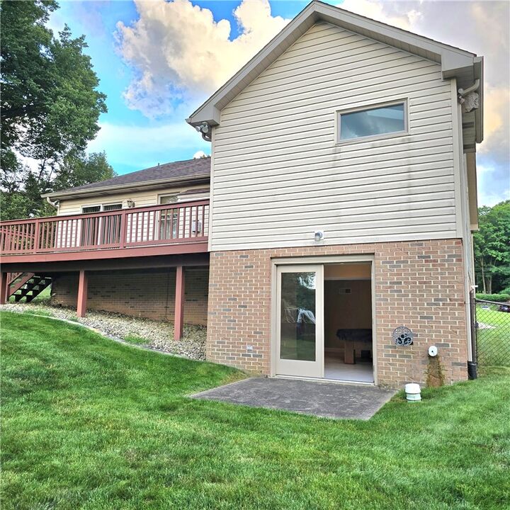 Property Photo:  130 McDermott Rd  PA 15085 