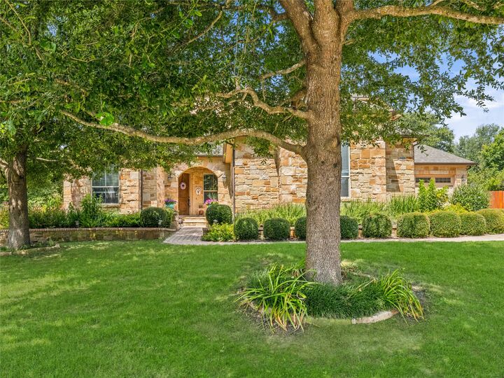 Property Photo:  170 Kinloch Court  TX 78737 