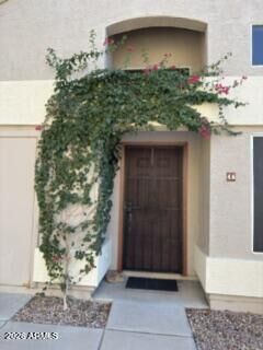Property Photo:  500 N Roosevelt Avenue 46  AZ 85226 