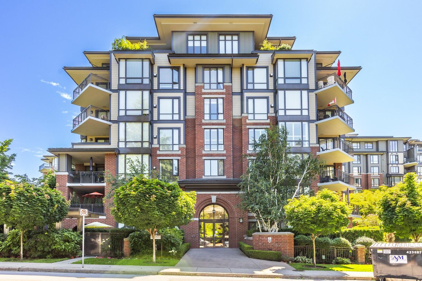 Property Photo:  1580 Martin Street 301  BC V4B 5M3 