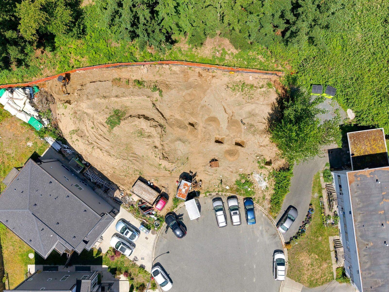 Property Photo:  1765 Keats Street  BC V2S 3G4 