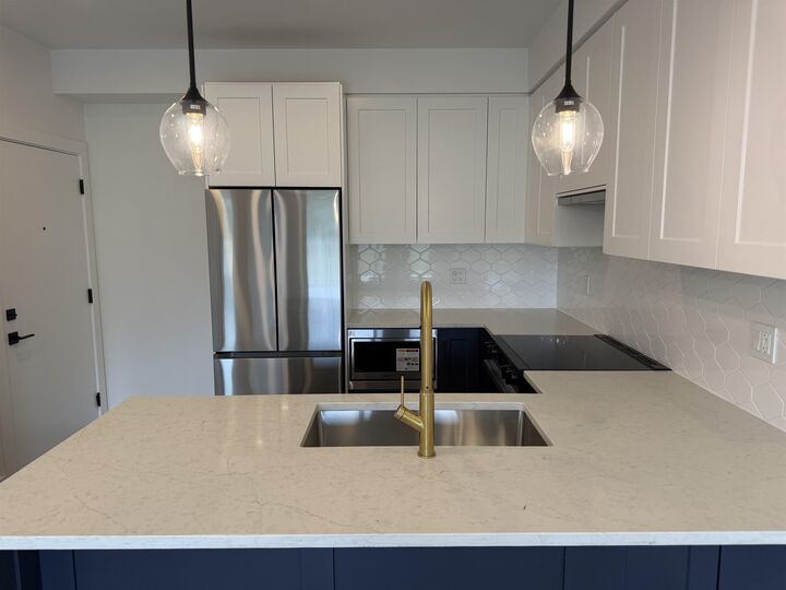 Property Photo: 17783 56A Avenue 202 BC V3S 1G4