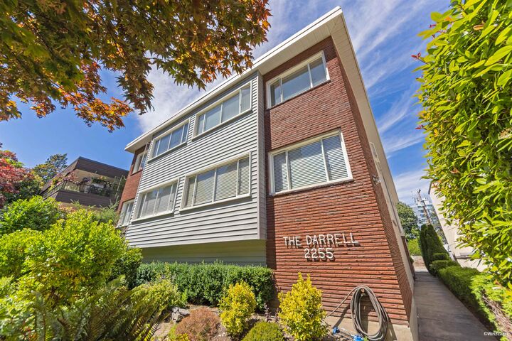 2255 W 40th Avenue 3 — photo 1