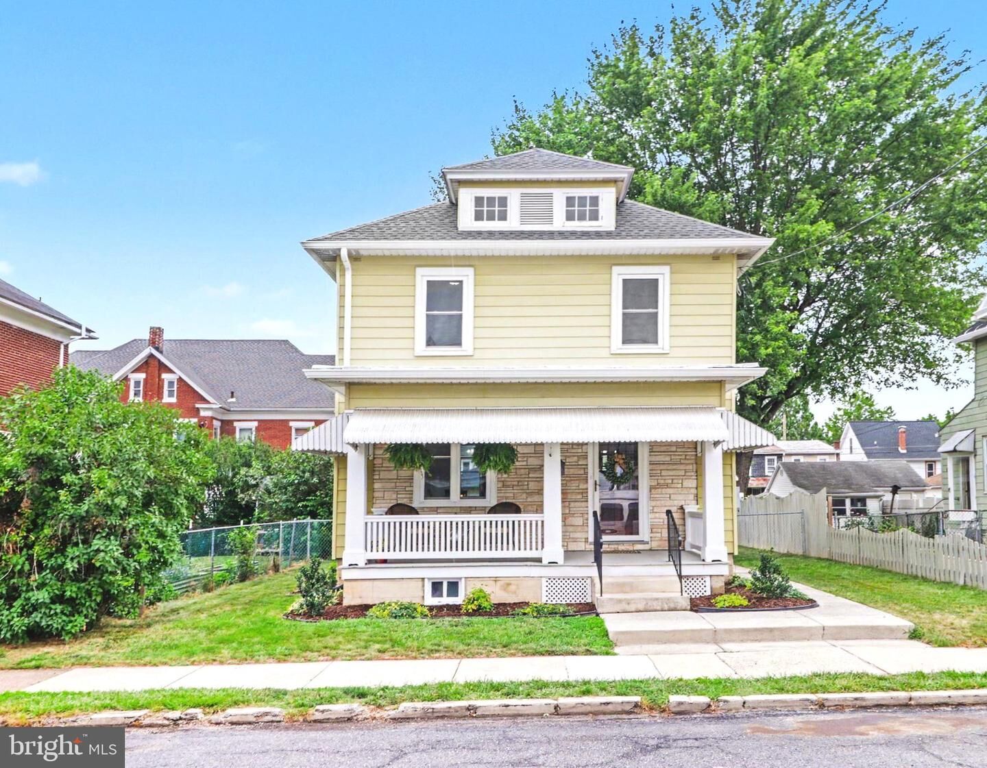 Property Photo:  105 E Keller Street  PA 17055 