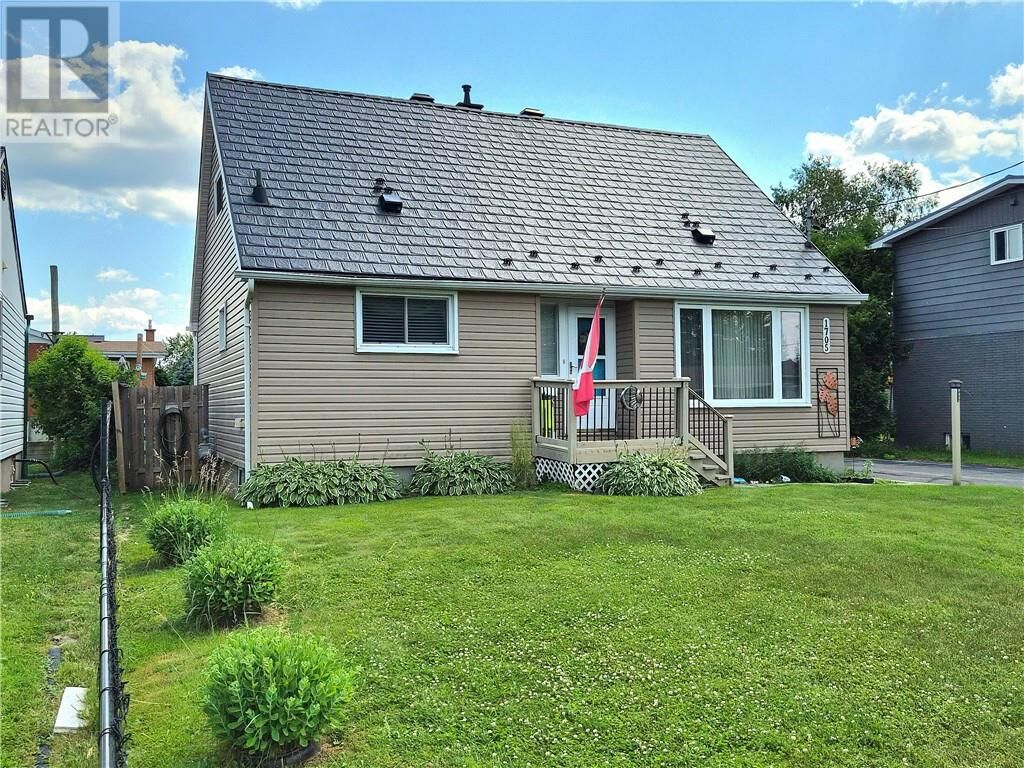 Property Photo:  1705 Gemmel Street  ON P3A 1H5 
