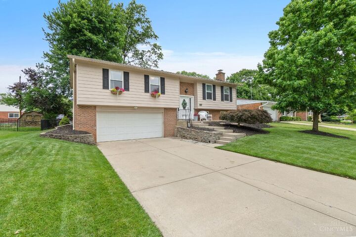 Property Photo:  1613 Clemson Circle  OH 45255 