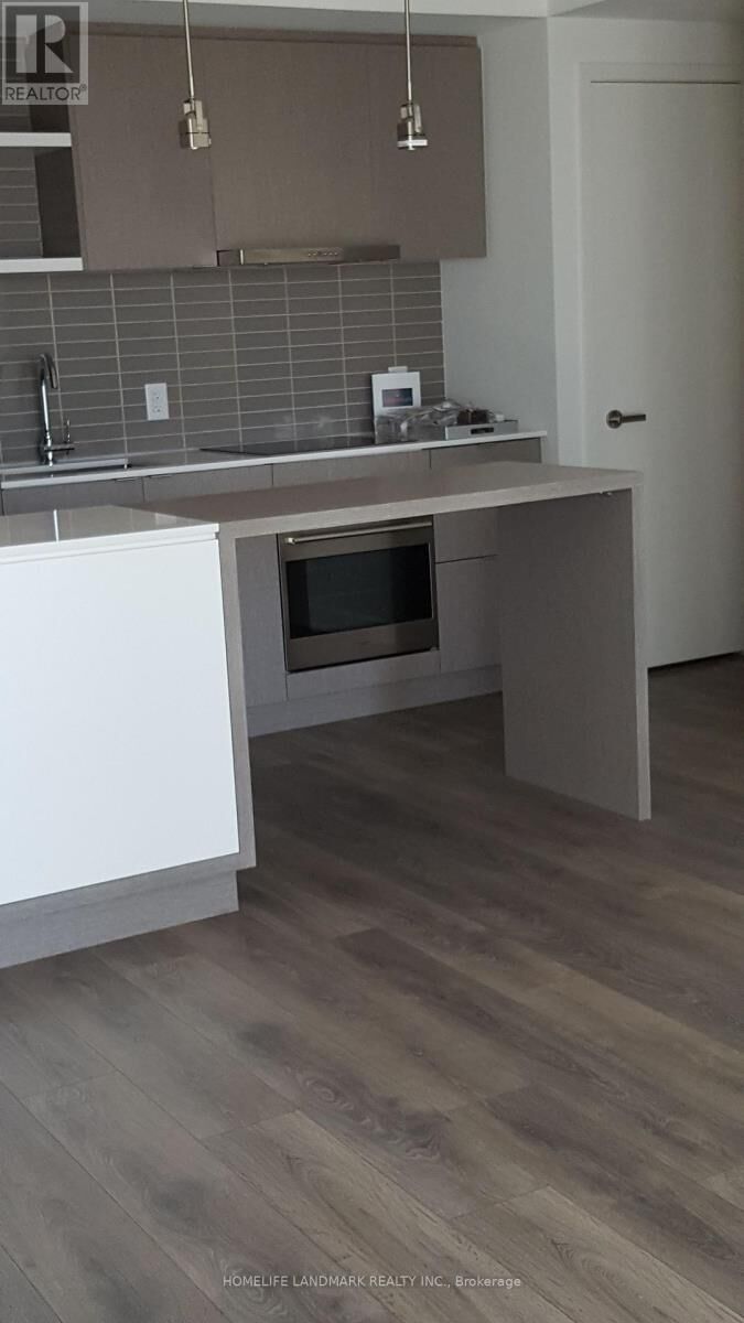 Property Photo:  100 Harbour Street 3401  ON M5J 2T5 