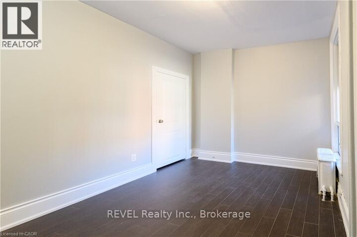 Property Photo:  471.5 King Street East 12  ON L8N 1C7 