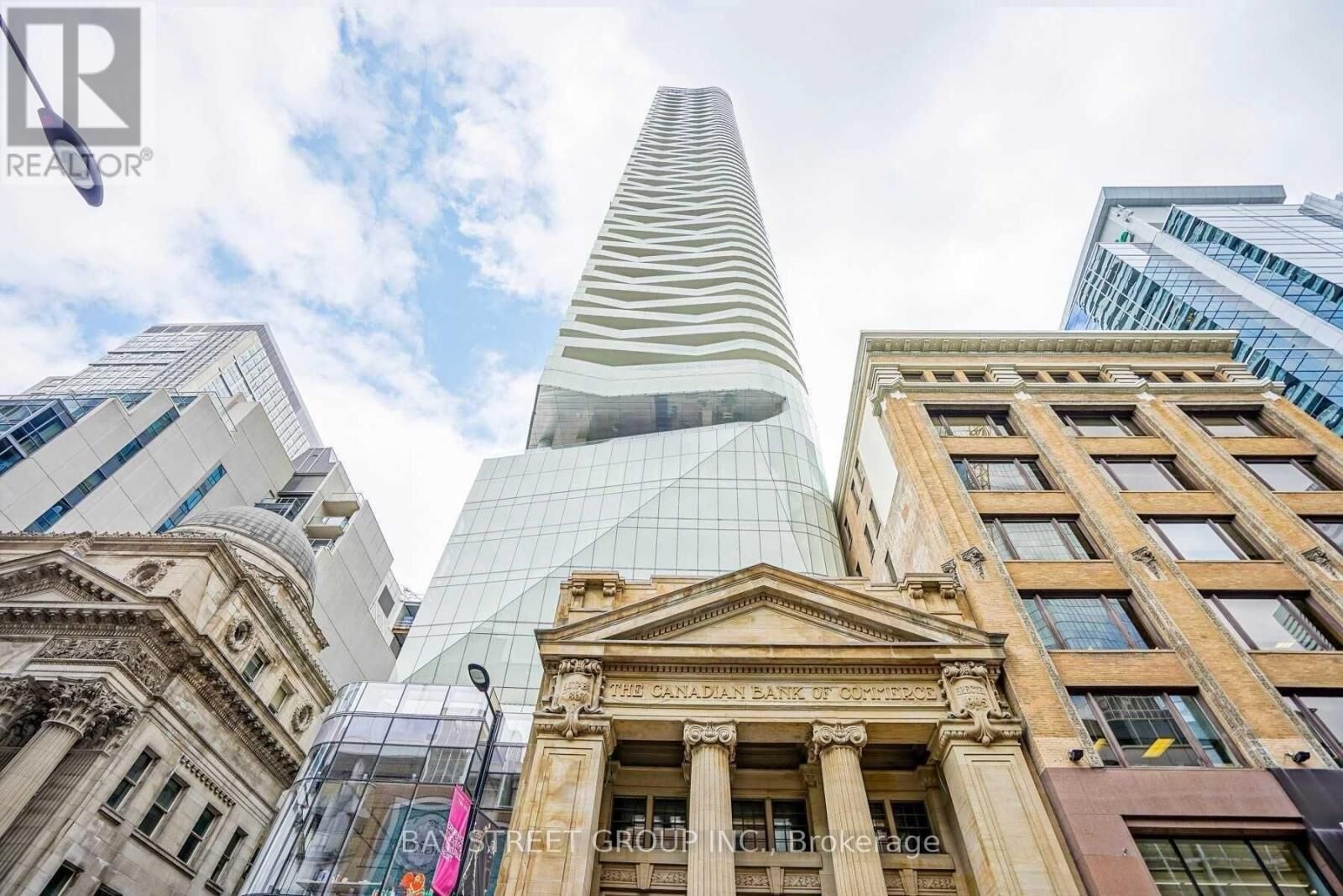 Property Photo:  197 Yonge Street 3801  ON M5B 1M4 