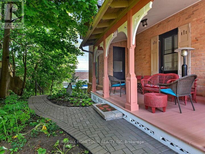 Property Photo:  157 Dibble Street West  ON K0E 1T0 
