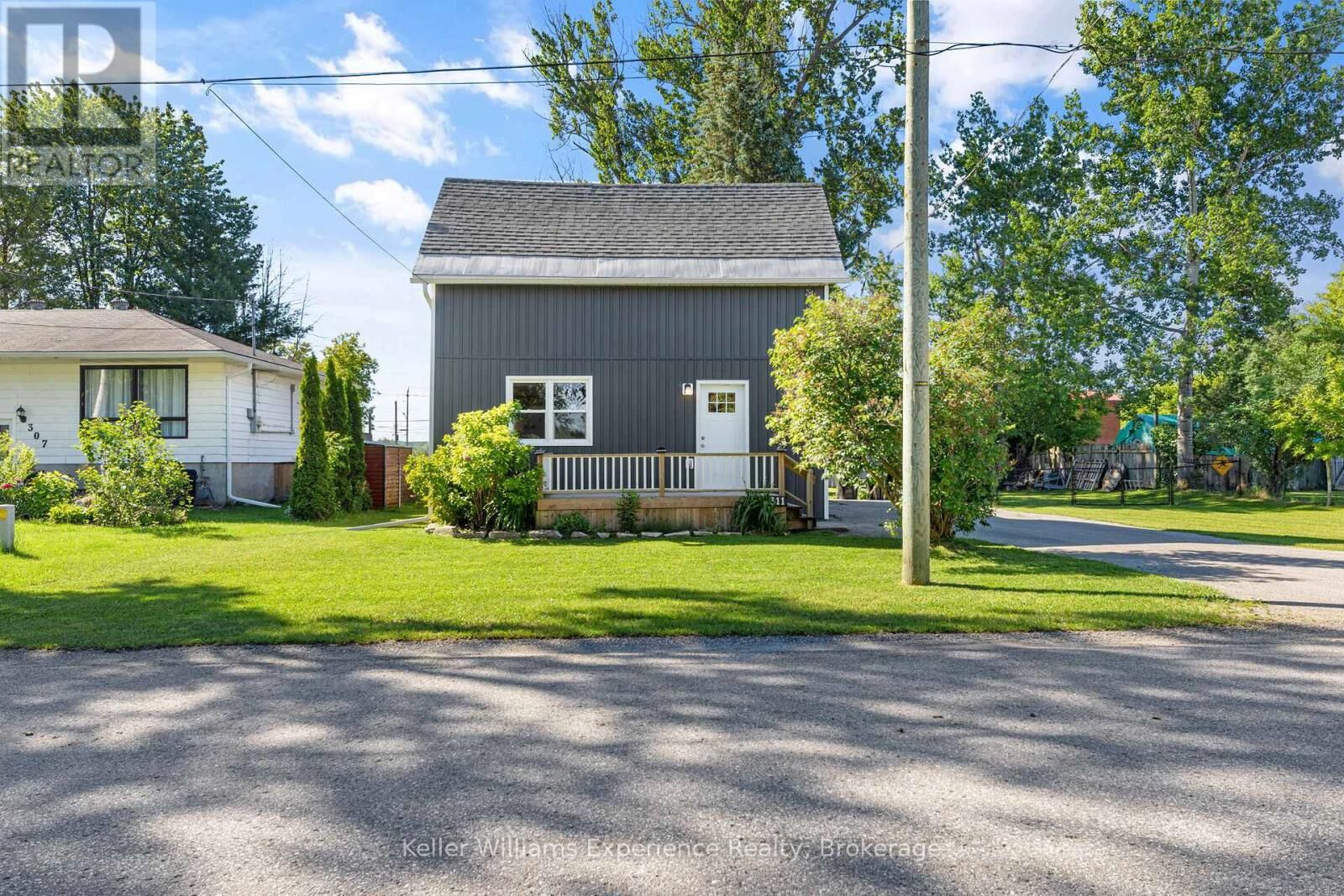 Property Photo:  311 Armstrong Street  ON L0K 1R0 