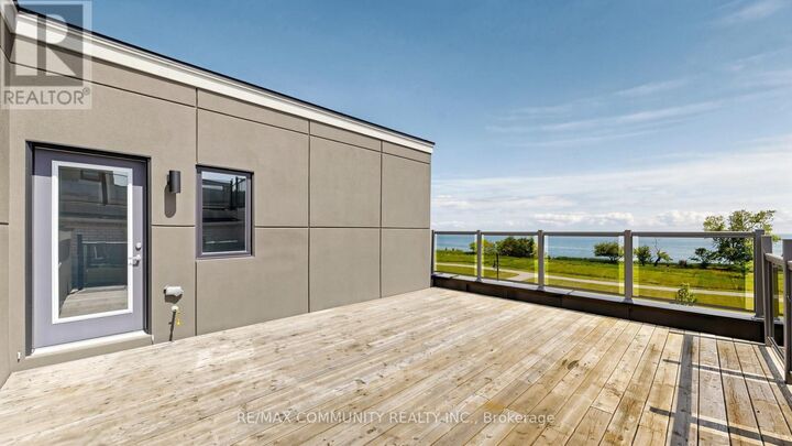 Property Photo:  2 Cryderman Lane  ON L1C 1Z8 