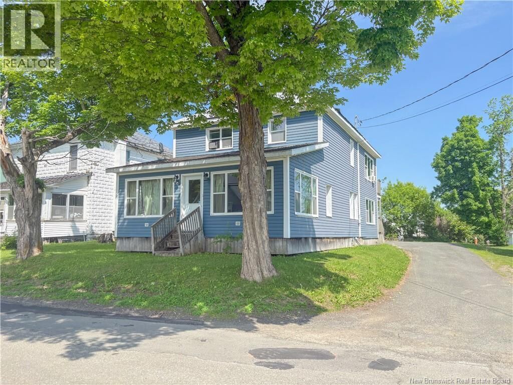 Property Photo:  33 Hillcrest Avenue  NB E7P 1M7 