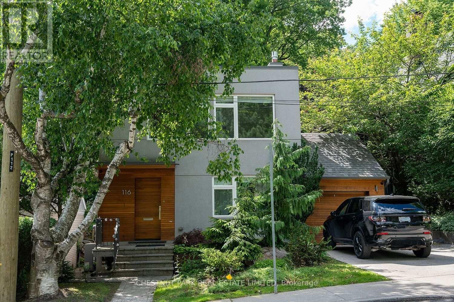 Property Photo:  116 Boulton Drive  ON M4V 2V6 