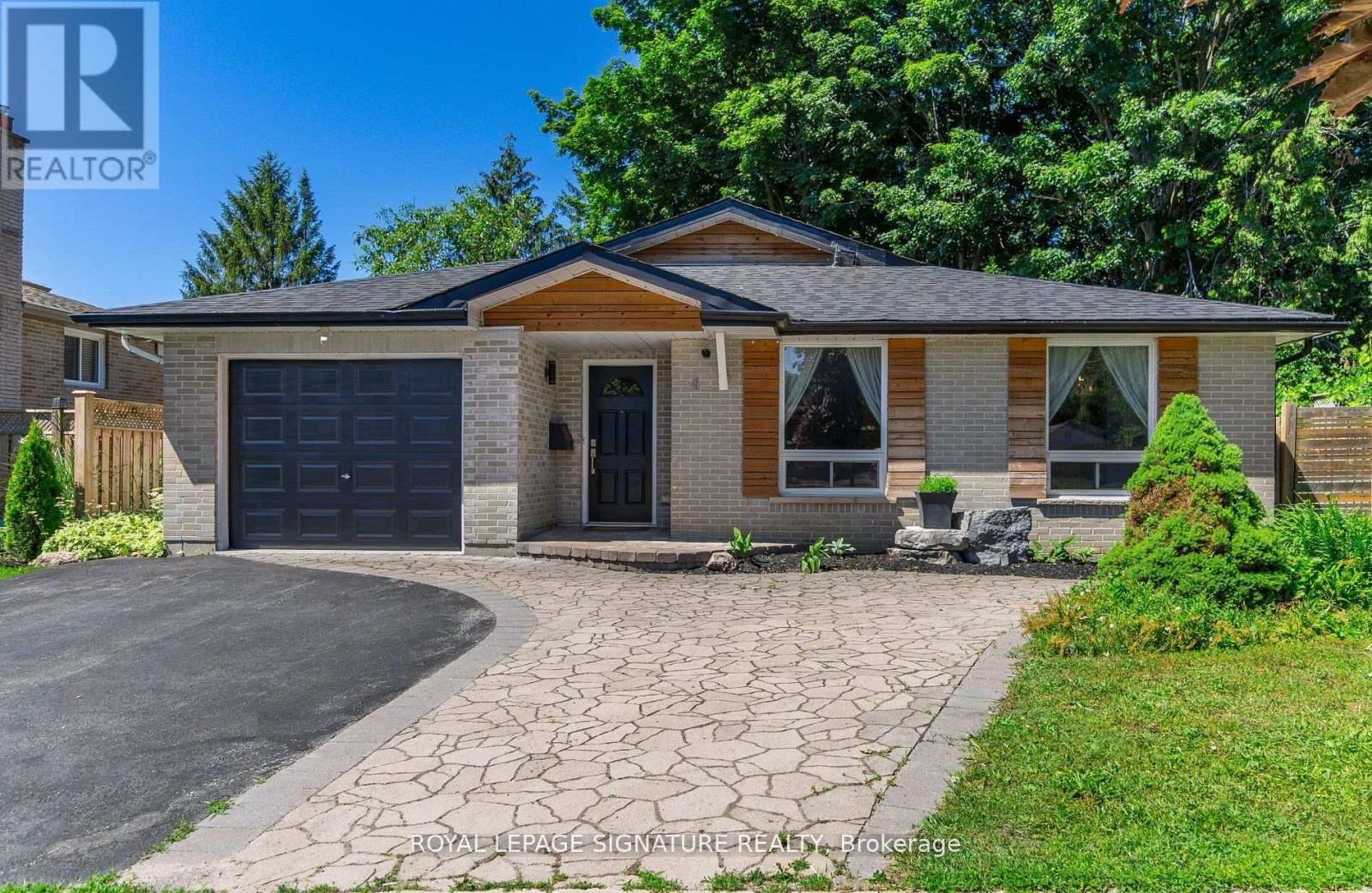 Property Photo: 4 Patricia Avenue Upper ON L4M 3J7