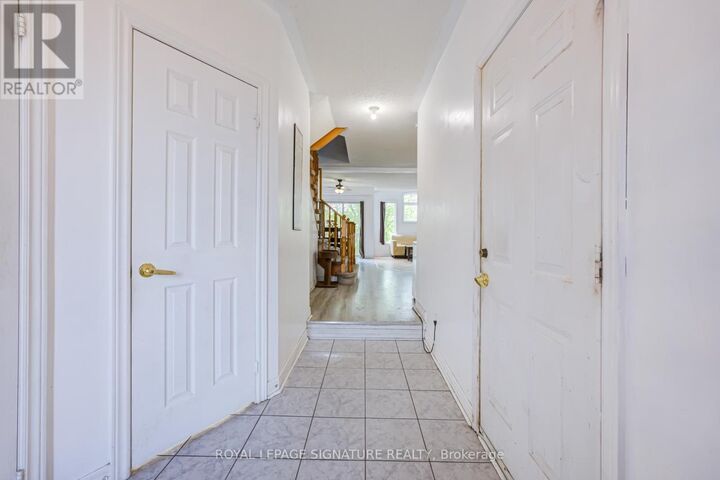 Property Photo:  42 Corvette Court  ON L7A 2H8 
