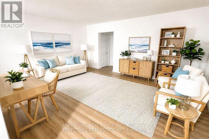 Property Photo:  92 Robinson Street 503  ON L8P 1Z1 