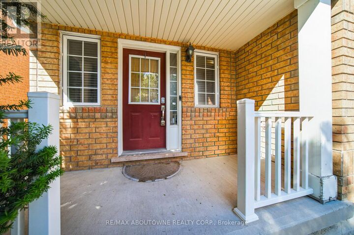 Property Photo: 902 Gazley Circle ON L9T 6L7