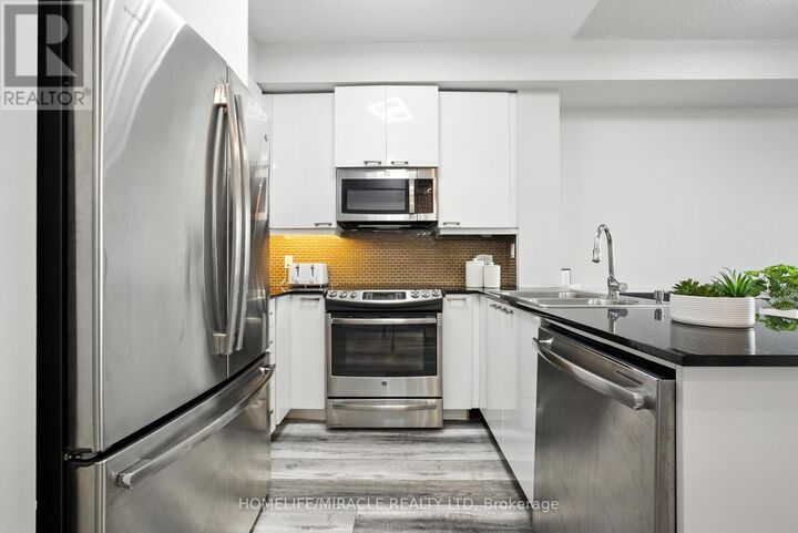 Property Photo:  1328 Birchmount Road 607  ON M1R 0B6 