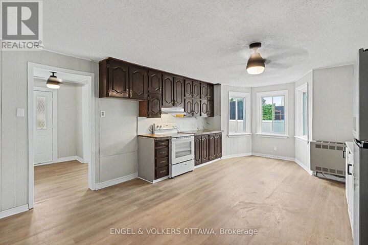 Property Photo:  728 Laval Street  ON K0A 1M0 