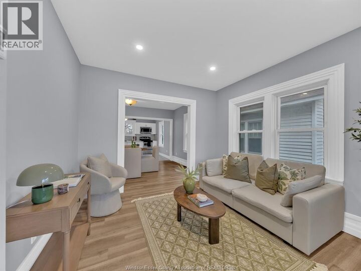 Property Photo:  2181 Howard Avenue  ON N8X 3T9 