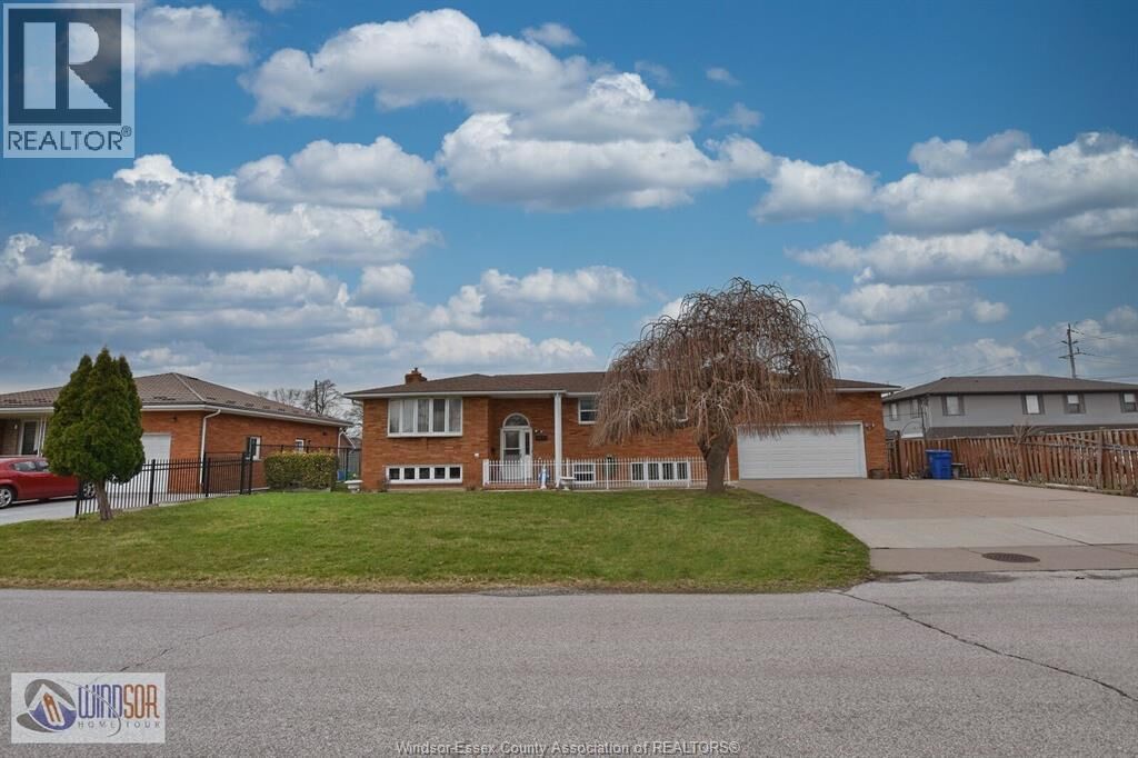 Property Photo:  1435 St. Clair Avenue  ON N9B 3K7 