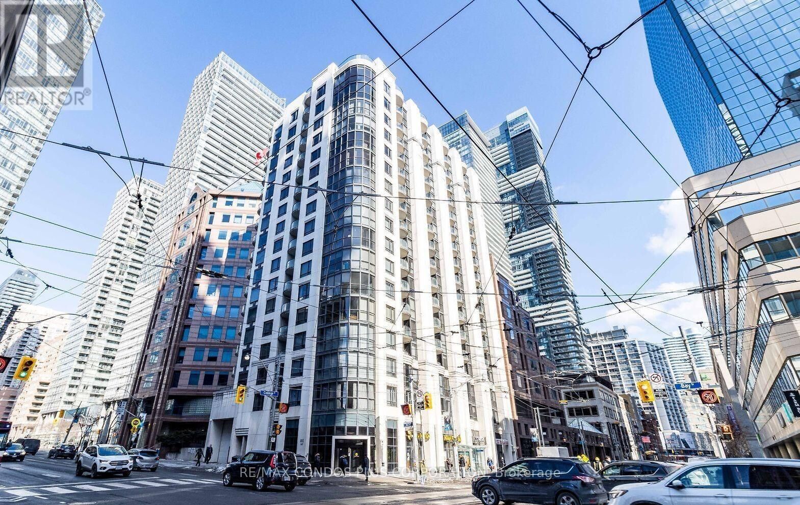 Property Photo: 801 Bay Street 601 ON M5S 1Z1