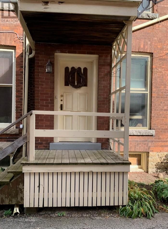 Property Photo: 235 10 Street West 2 ON N4K 3R2
