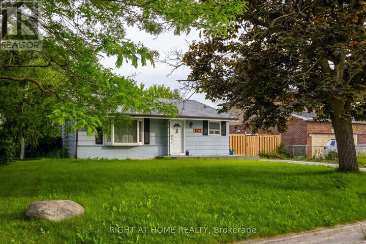 Property Photo: 1327 Commerce Street ON L1W 1E1