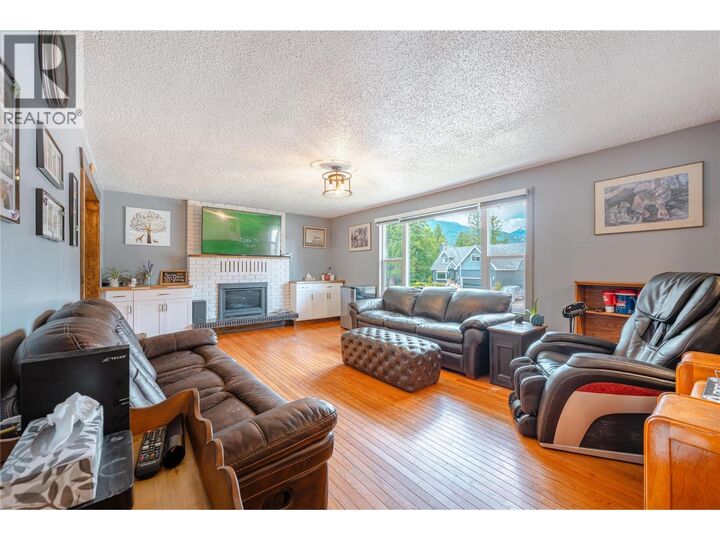 Property Photo: 162 Pearkes Drive BC V0E 2S0